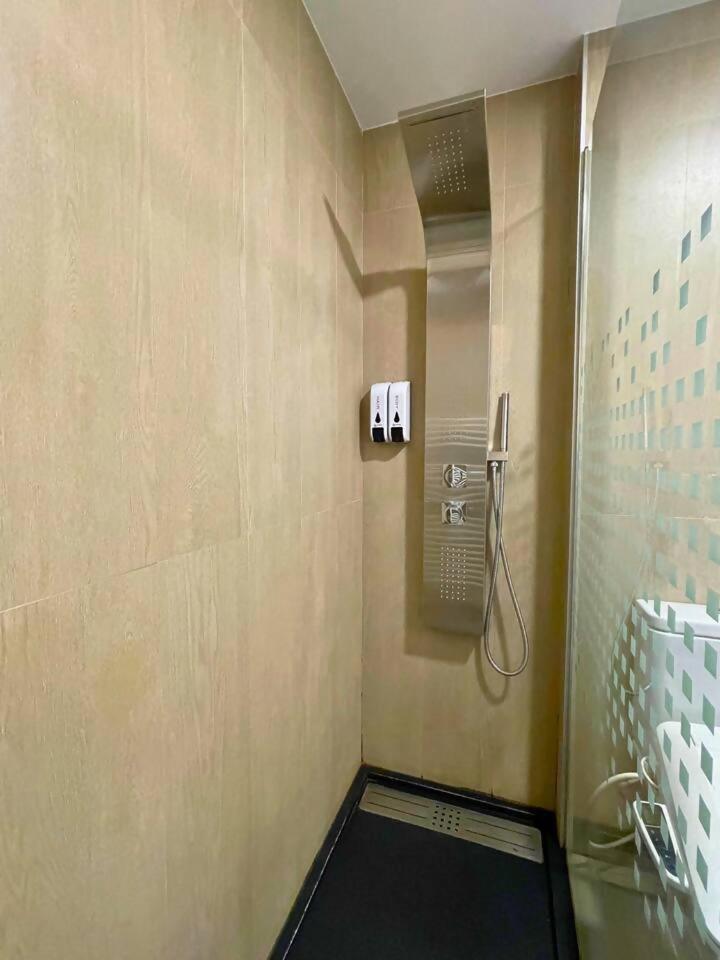 Home4U Apartamento Con Cochera Granada Eksteriør billede