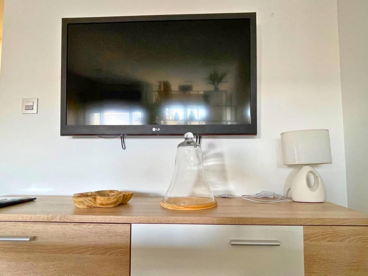 Home4U Apartamento Con Cochera Granada Eksteriør billede