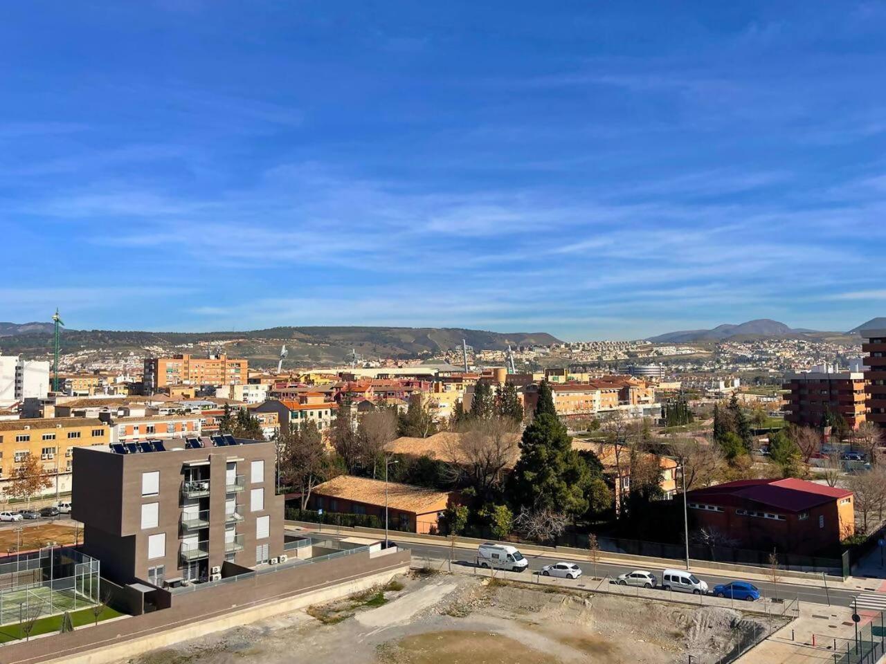 Home4U Apartamento Con Cochera Granada Eksteriør billede