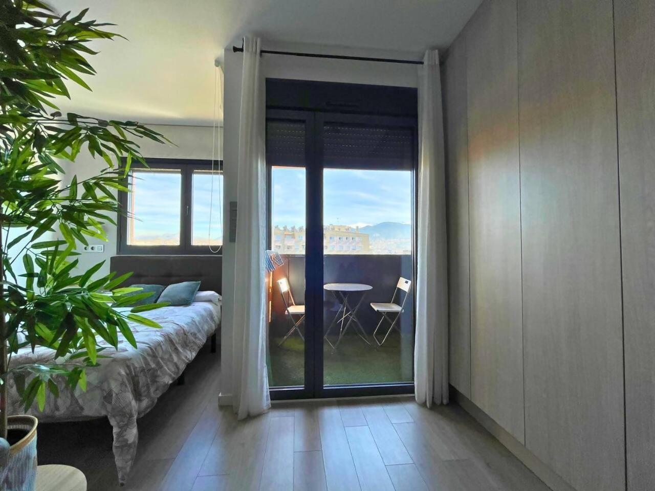 Home4U Apartamento Con Cochera Granada Eksteriør billede