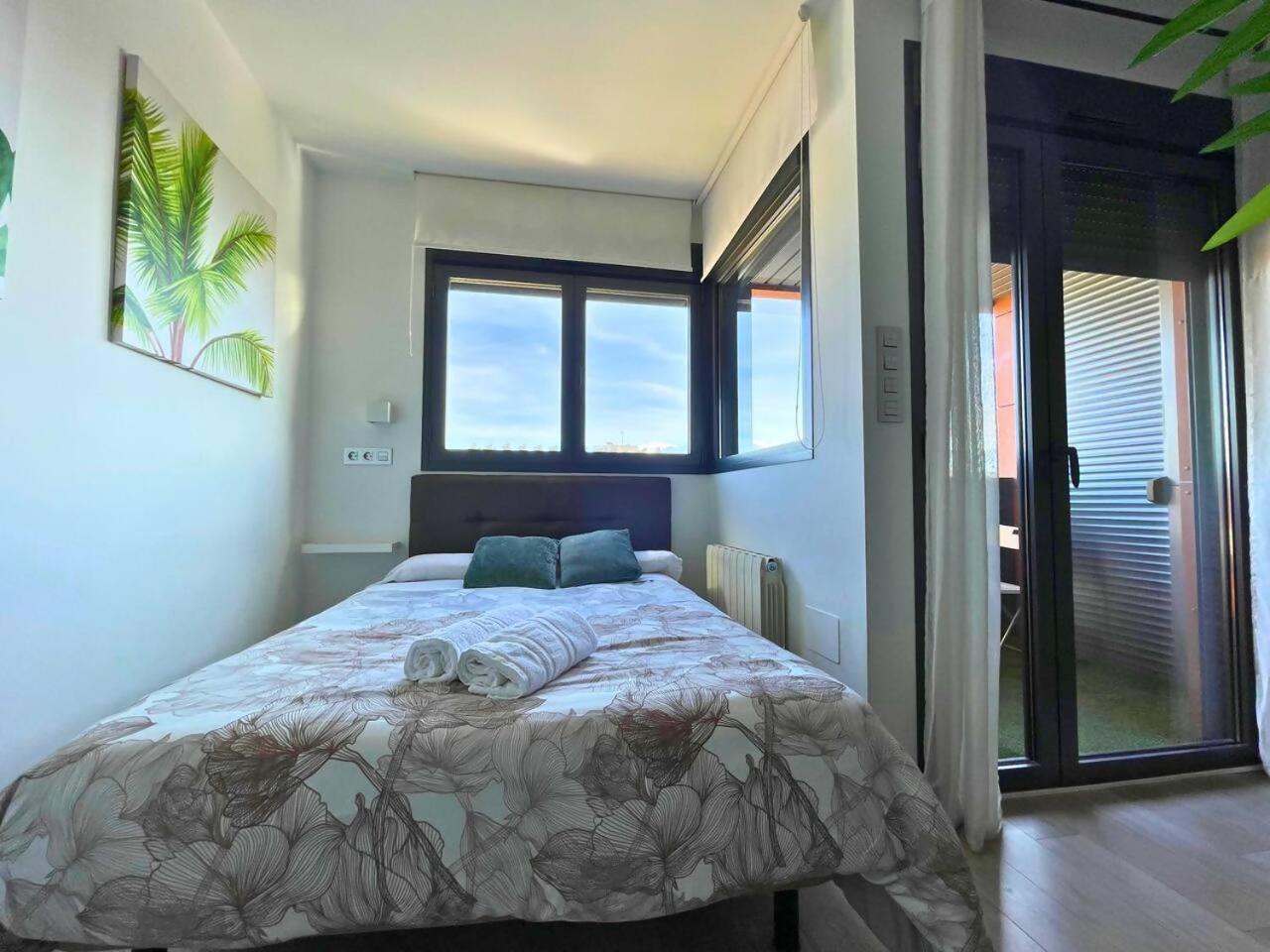 Home4U Apartamento Con Cochera Granada Eksteriør billede