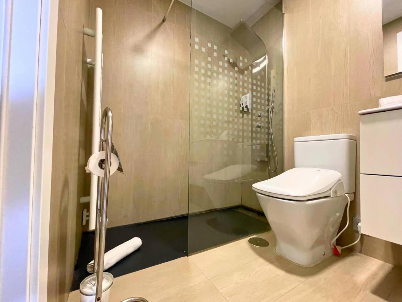 Home4U Apartamento Con Cochera Granada Eksteriør billede