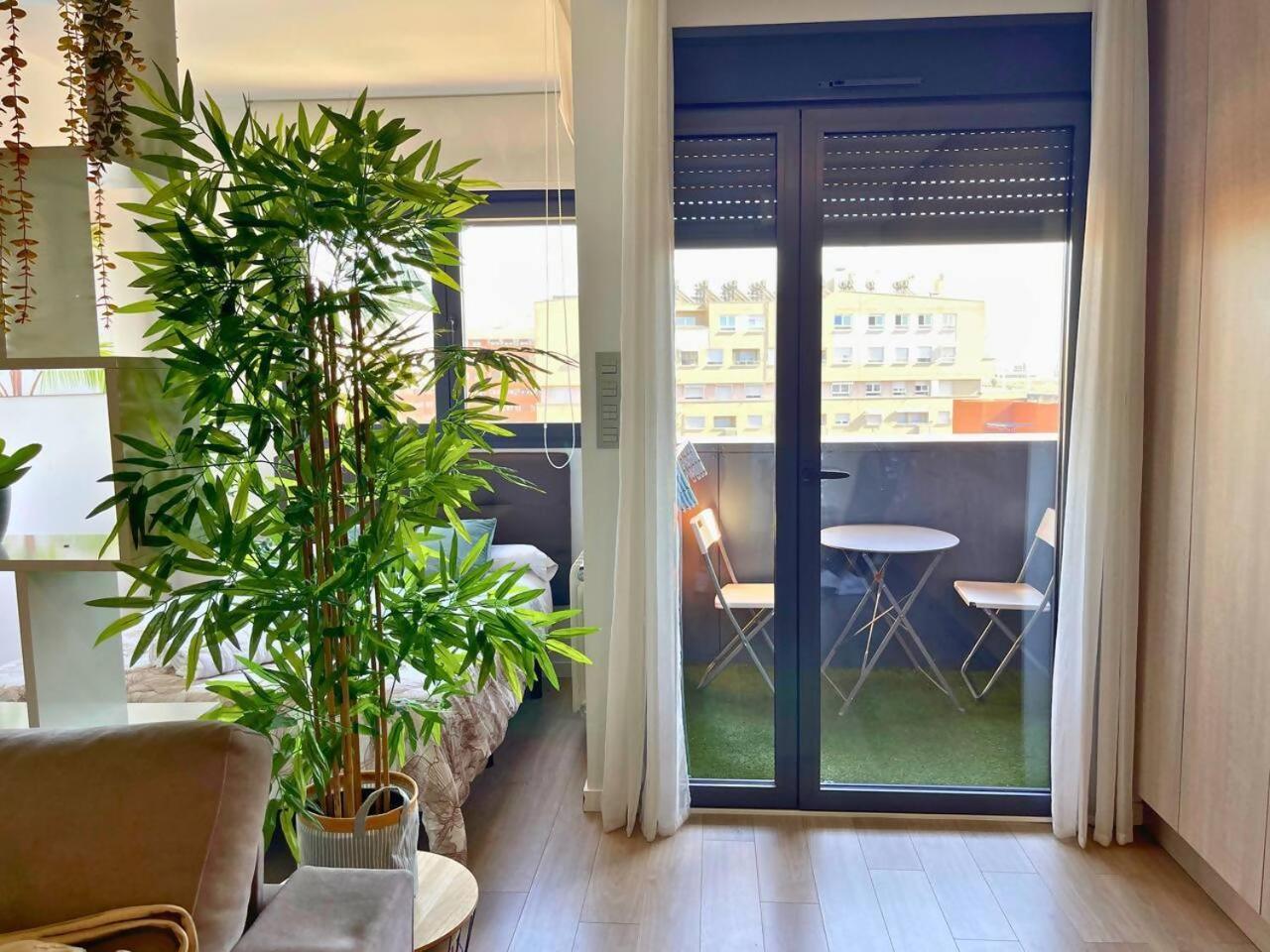 Home4U Apartamento Con Cochera Granada Eksteriør billede